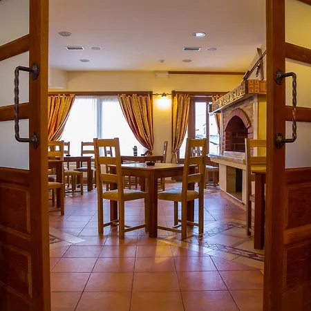 Hotel Knez 3*