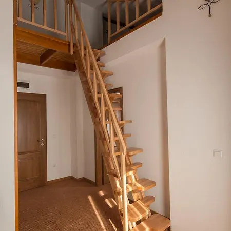 Knez فندق كوبريس