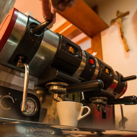 Knez فندق كوبريس