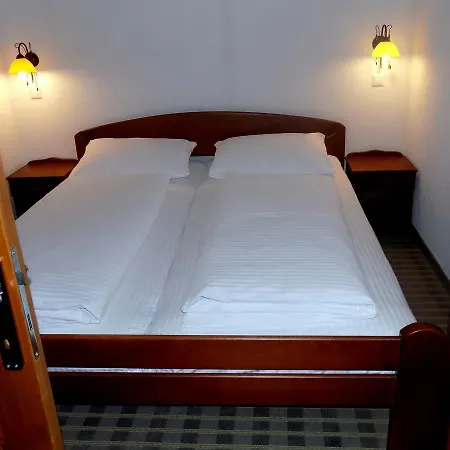 Hotel Knez Kupres (Canton 10)
